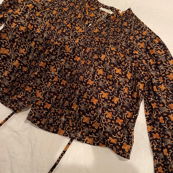 Doen long sleeve light weight Layne top - Picture 5 of 7